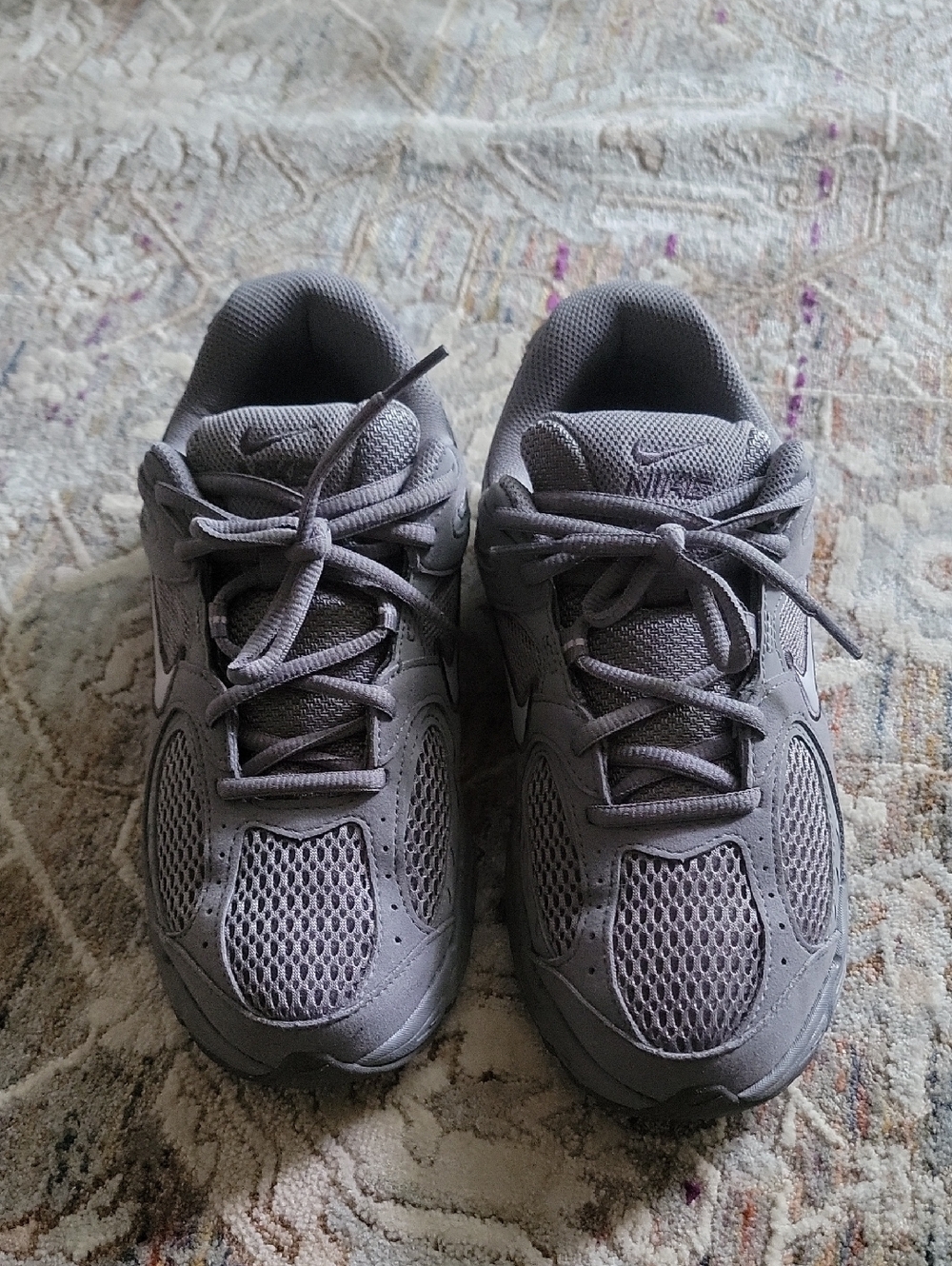Nike Grey Vomero  Sneakers